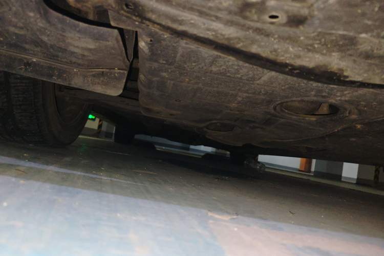 Used Hyundai Sonata 2014 2.4L Automatic Leading Edition China IV Standard Chassis Front Right