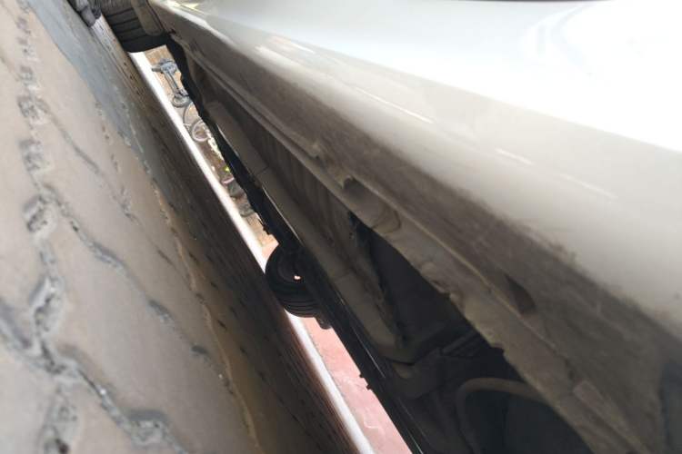 Used Hyundai Sonata 2014 2.4L Automatic Leading Edition China IV Standard Chassis Rear Left