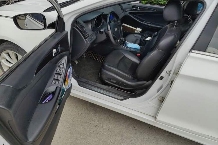 Used Hyundai Sonata 2014 2.0L Automatic Prestige Edition Driver Seat