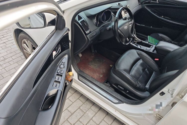 Used Hyundai Sonata 2014 2.4L Automatic Leading Edition China IV Standard Driver Seat