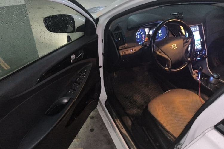Used Hyundai Sonata 2014 2.0L Automatic Luxury Edition Driver Seat