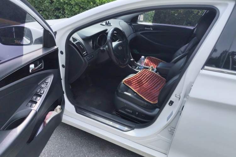 Used Hyundai Sonata 2014 2.4L Automatic Luxury Version China V Standard Driver Seat