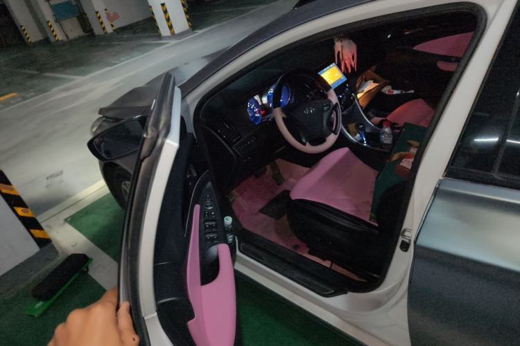 Used Hyundai Sonata 2014 2.4L Automatic Leading Edition China IV Standard Driver Seat