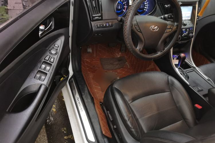 Used Hyundai Sonata 2014 2.4L Automatic Leading Edition China IV Standard Driver Seat
