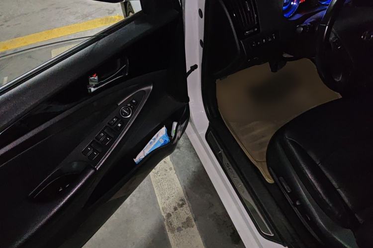 Used Hyundai Sonata 2014 2.0L Automatic Prestige Edition Driver Seat