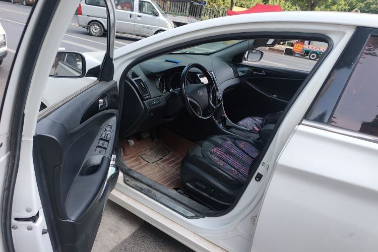 Used Hyundai Sonata 2014 2.0L Automatic Luxury Edition Driver Seat
