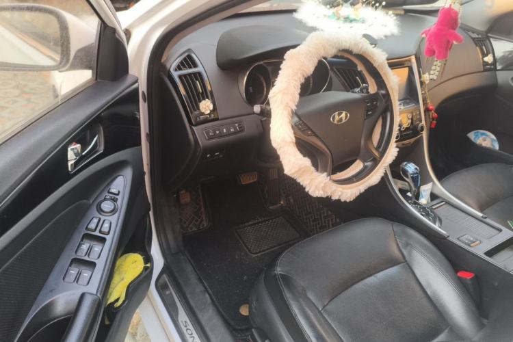 Used Hyundai Sonata 2014 2.0L Automatic Luxury Edition Driver Seat