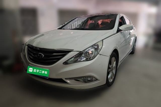 Ojetý Hyundai Sonata 2014 2.0L Automatic Luxury Edition