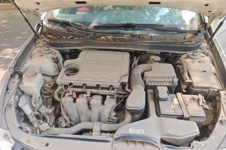 Used Hyundai Sonata 2014 2.4L Automatic Leading Edition China IV Standard Engine Bay