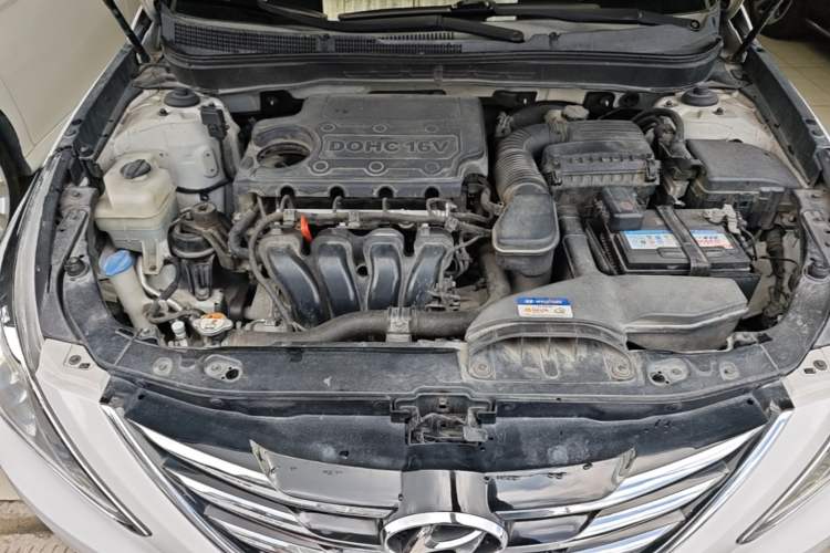 Used Hyundai Sonata 2014 2.4L Automatic Leading Edition China V Standard Engine Bay