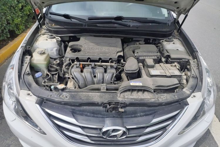 Used Hyundai Sonata 2014 2.4L Automatic Luxury Version China V Standard Engine Bay