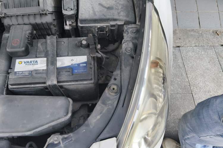 Used Hyundai Sonata 2014 2.0L Automatic Luxury Edition Engine Bay Left