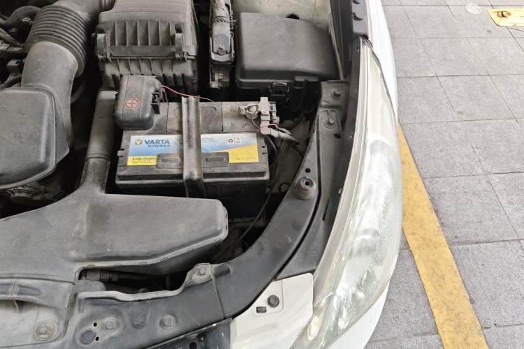 Used Hyundai Sonata 2014 2.0L Automatic Luxury Edition Engine Bay Left