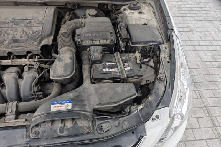 Used Hyundai Sonata 2014 2.4L Automatic Leading Edition China IV Standard Engine Bay Left