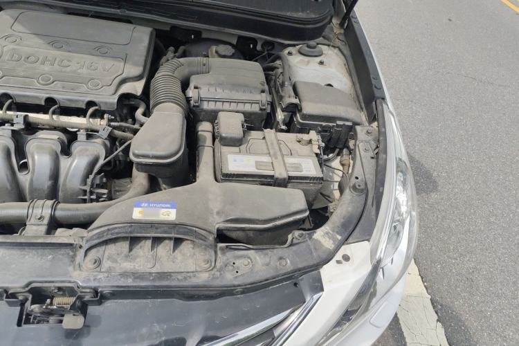 Used Hyundai Sonata 2014 2.4L Automatic Luxury Version China V Standard Engine Bay Left