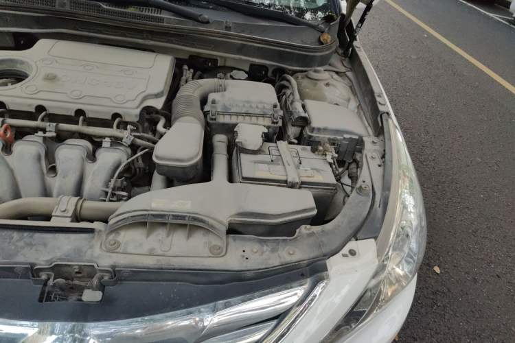 Used Hyundai Sonata 2014 2.4L Automatic Leading Edition China IV Standard Engine Bay Left
