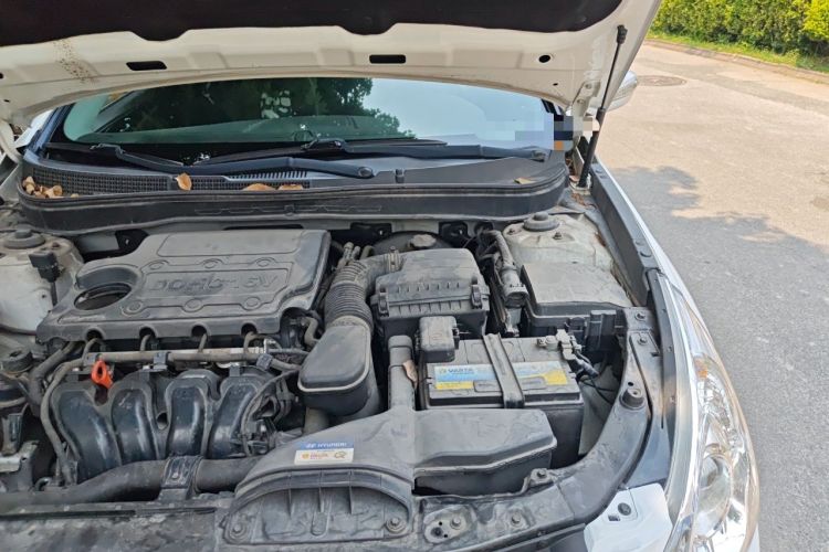 Used Hyundai Sonata 2014 2.4L Automatic Luxury Version China V Standard Engine Bay Left