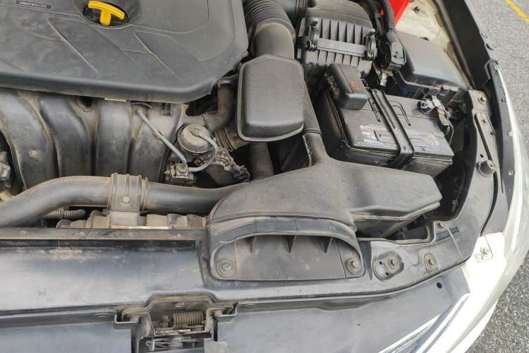 Used Hyundai Sonata 2014 2.0L Automatic Leading Edition Engine Bay Left