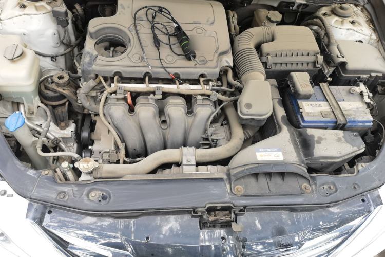 Used Hyundai Sonata 2014 2.4L Automatic Leading Edition China IV Standard Engine Bay
