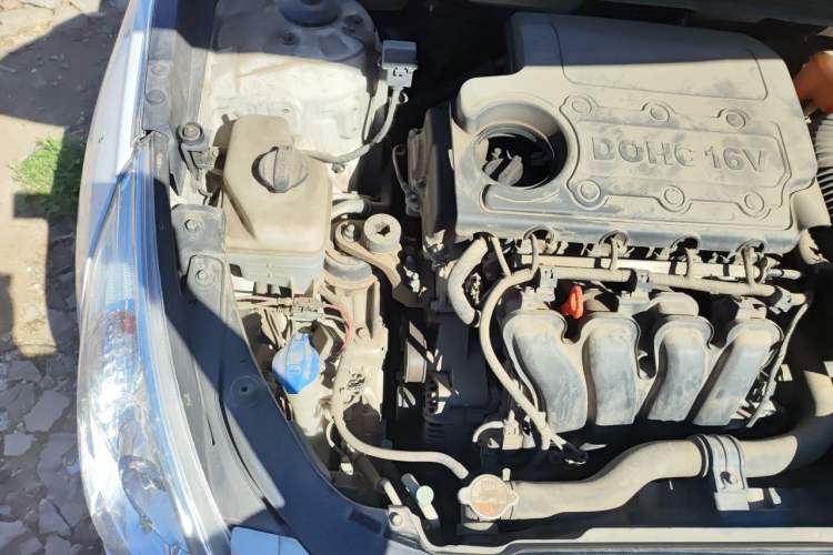 Used Hyundai Sonata 2014 2.4L Automatic Leading Edition China IV Standard Engine Bay Right