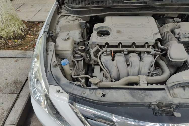 Used Hyundai Sonata 2014 2.4L Automatic Leading Edition China IV Standard Engine Bay Right