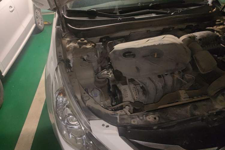 Used Hyundai Sonata 2014 2.0L Automatic Prestige Edition Engine Bay Right