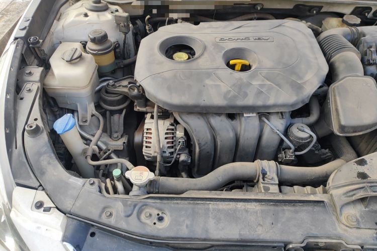 Used Hyundai Sonata 2014 2.0L Automatic Luxury Edition Engine Bay Right