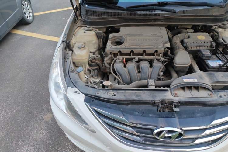Used Hyundai Sonata 2014 2.4L Automatic Leading Edition China IV Standard Engine Bay Right