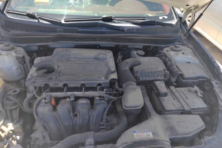 Used Hyundai Sonata 2014 2.4L Automatic Leading Edition China IV Standard Engine Bay