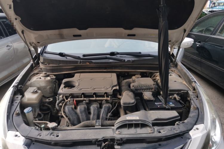 Used Hyundai Sonata 2014 2.4L Automatic Leading Edition China IV Standard Engine Bay