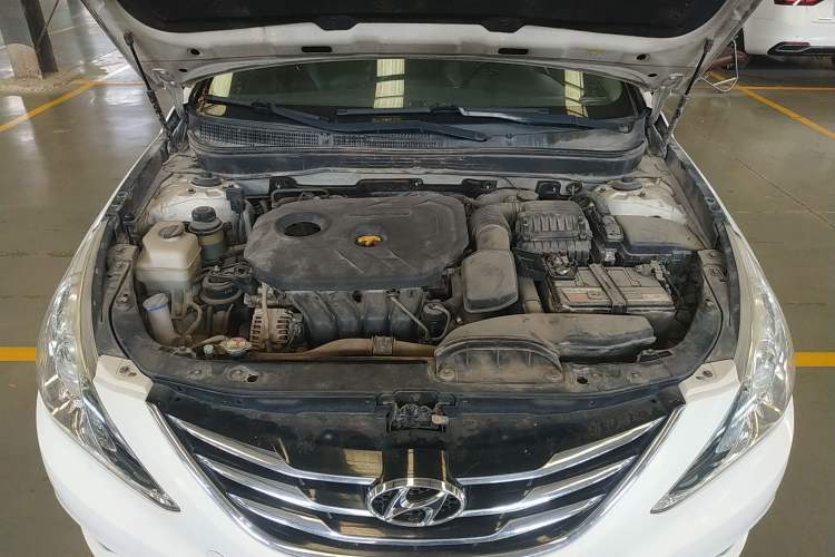 Used Hyundai Sonata 2014 2.0L Automatic Luxury Edition Engine Bay