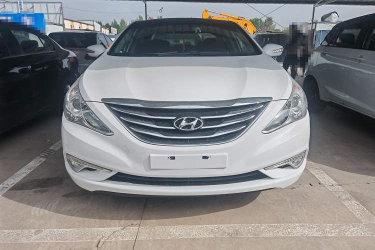 Used Hyundai Sonata 2014 2.0L Automatic Luxury Edition Exterior 1