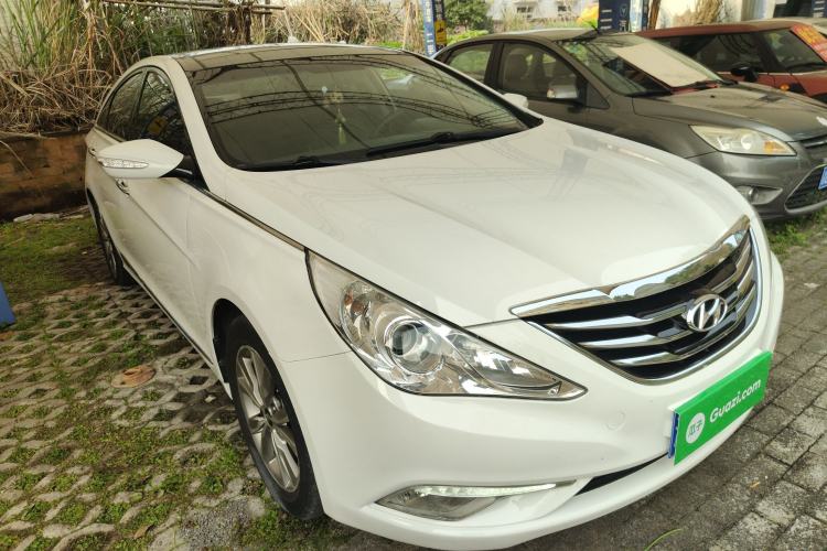 Used Hyundai Sonata 2014 2.0L Automatic Luxury Edition Exterior 1
