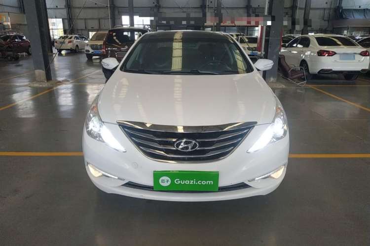 Used Hyundai Sonata 2014 2.0L Automatic Luxury Edition Exterior 1