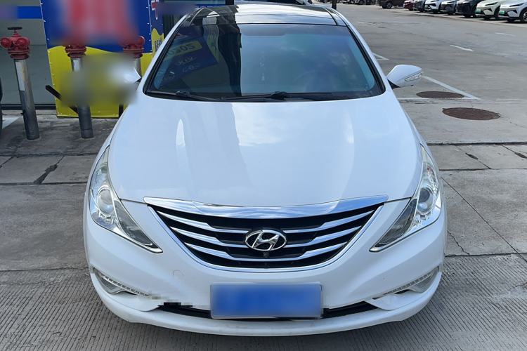 Used Hyundai Sonata 2014 2.4L Automatic Leading Edition China IV Standard Exterior 1
