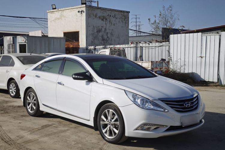 Used Hyundai Sonata 2014 2.4L Automatic Leading Edition China IV Standard Exterior 2