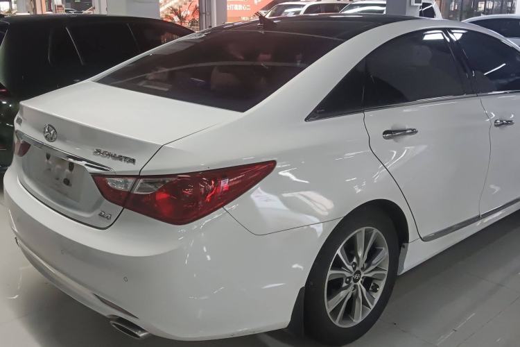 Used Hyundai Sonata 2014 2.4L Automatic Leading Edition China IV Standard Exterior 3