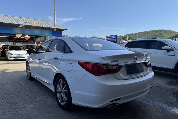 Used Hyundai Sonata 2014 2.0L Automatic Luxury Edition Exterior 3