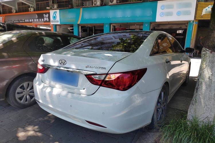 Used Hyundai Sonata 2014 2.0L Automatic Luxury Edition Exterior 3