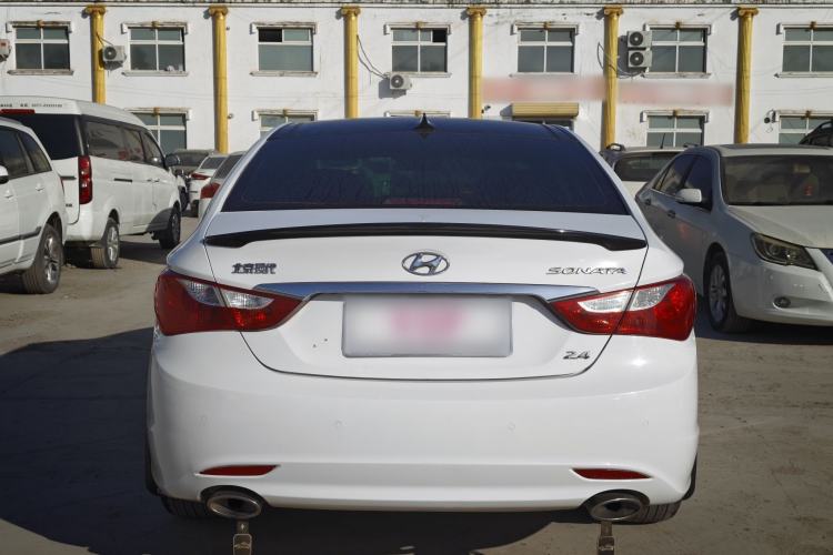 Used Hyundai Sonata 2014 2.4L Automatic Leading Edition China IV Standard Exterior 4