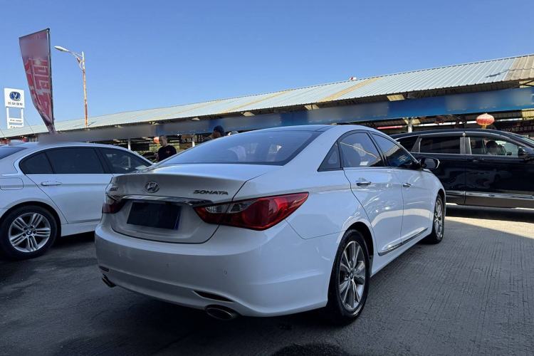 Used Hyundai Sonata 2014 2.0L Automatic Luxury Edition Exterior 5