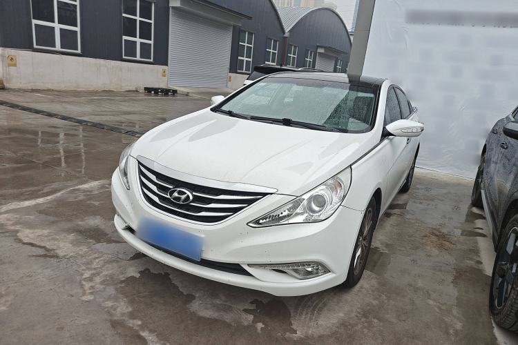 Used Hyundai Sonata 2014 2.4L Automatic Leading Edition China IV Standard Exterior 5