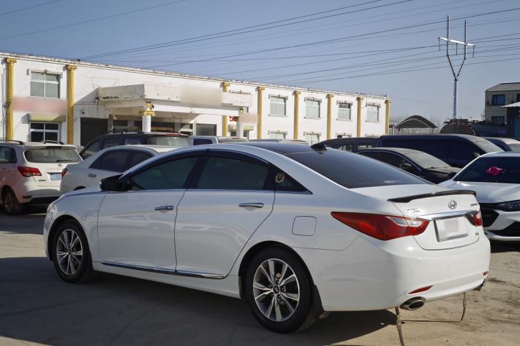Used Hyundai Sonata 2014 2.4L Automatic Leading Edition China IV Standard Exterior 5