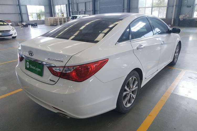Used Hyundai Sonata 2014 2.0L Automatic Luxury Edition Exterior 5