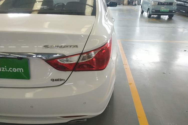 Used Hyundai Sonata 2014 2.0L Automatic Luxury Edition Exterior 6