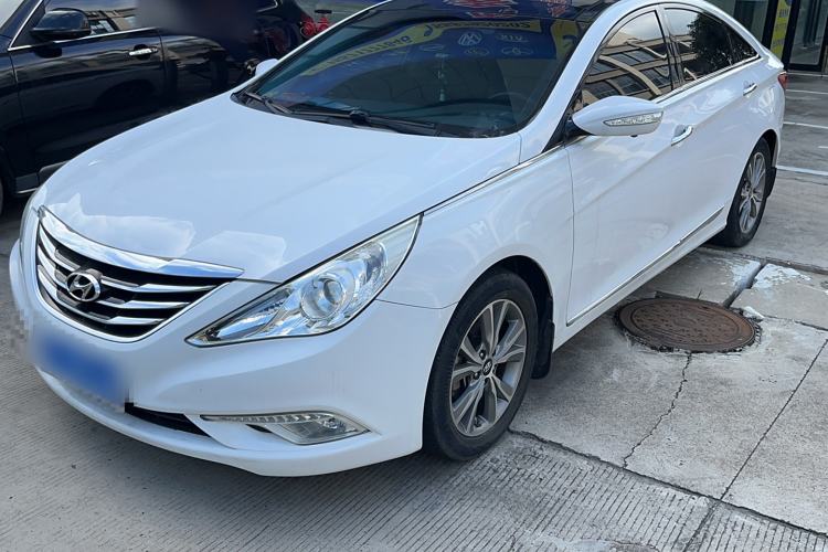 Used Hyundai Sonata 2014 2.4L Automatic Leading Edition China IV Standard Exterior 6