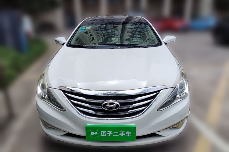 Used Hyundai Sonata 2014 2.4L Automatic Leading Edition China IV Standard Front