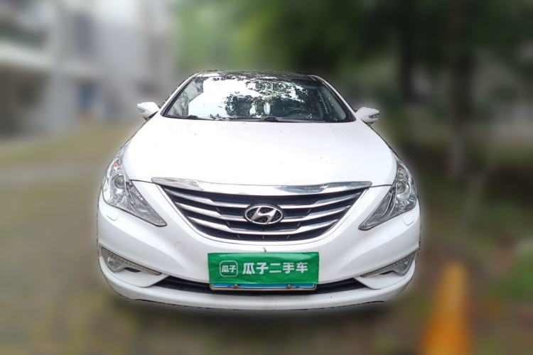 Used Hyundai Sonata 2014 2.4L Automatic Luxury Version China IV Standard Front
