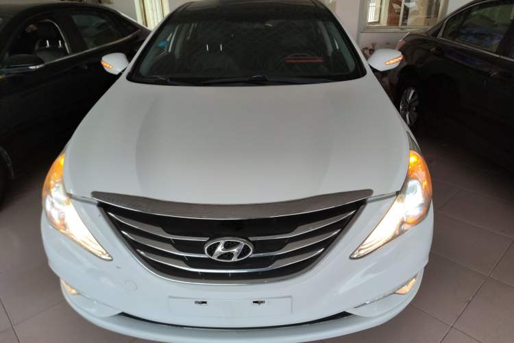 Used Hyundai Sonata 2014 2.4L Automatic Leading Edition China IV Standard Front