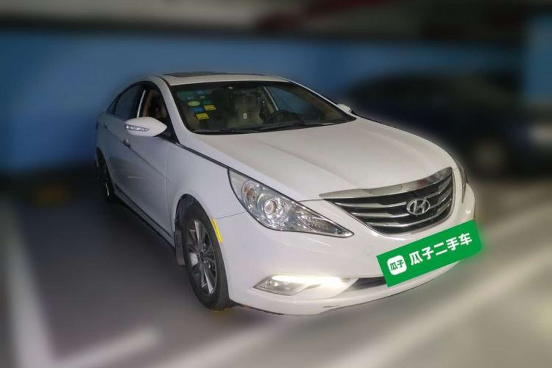 Used Hyundai Sonata 2014 2.0L Automatic Luxury Edition Front Right 45 Deg